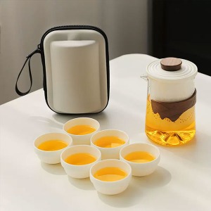Tea set for guests traveling in Japan Tea Ceremony Set White